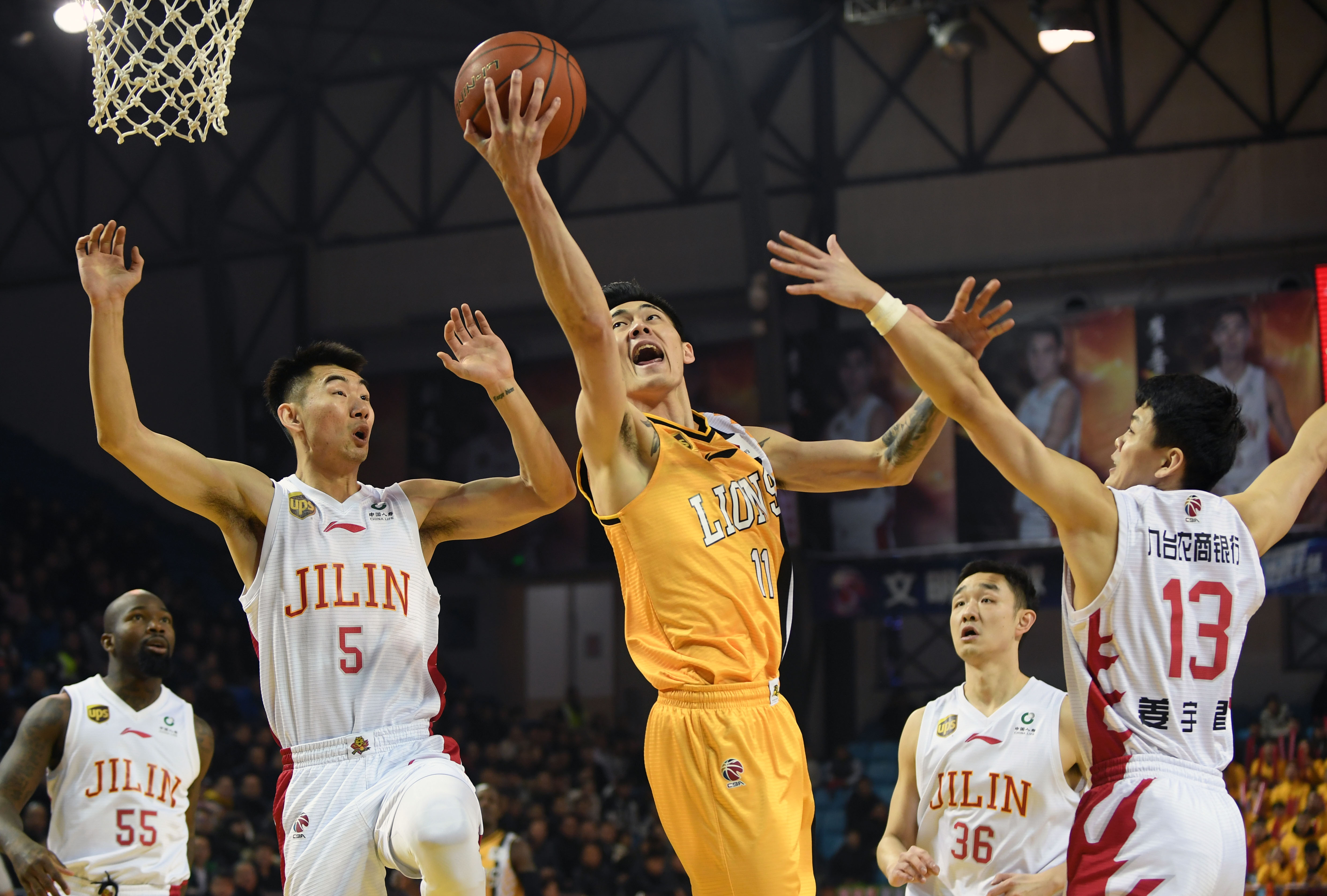 通过AR滤 通过AR滤